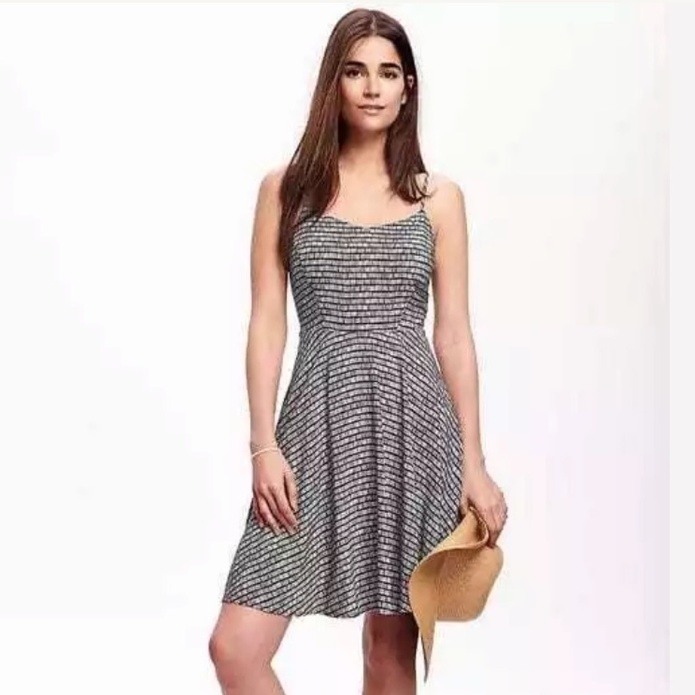NWOT Old Navy B&W Spaghetti Strap Cami Dress